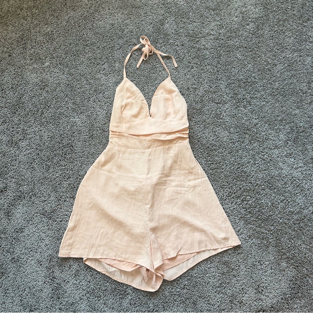 Le Lis Blush Peach Halter Romper